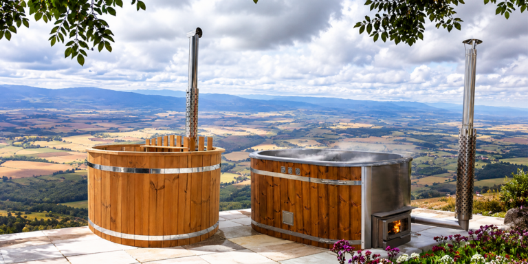 A gauche bain nordique Wood & Inox, à droite bain nordique tWin